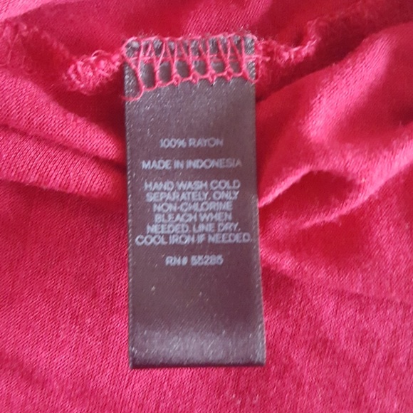 Express Hi-Low Raspberry Tank Top - Picture 5 of 5